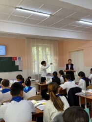 Волонтёр из Японии в нашей школе