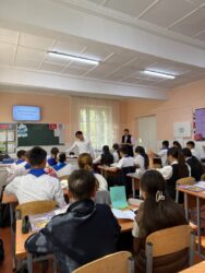 Волонтёр из Японии в нашей школе