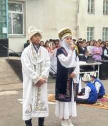 Праздник Кыргызского языка в СОШ №10 им. А.С. Макаренко