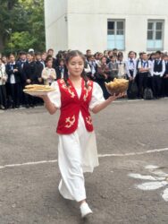 Праздник Кыргызского языка в СОШ №10 им. А.С. Макаренко